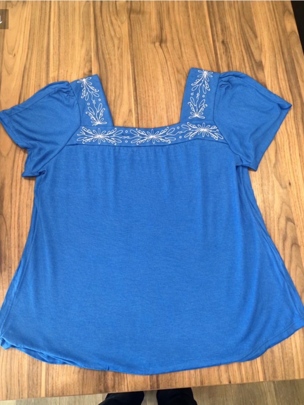 Deep beautiful blue Embroidered Women's Sleep Top - Unbranded